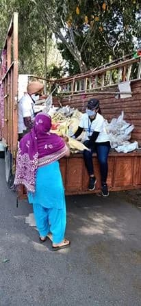 5th Distribution Drive at Slum near Gurudwara Nabha Sahib, Patiala Road Zirakpur on 6th April 2020 Drive Photo